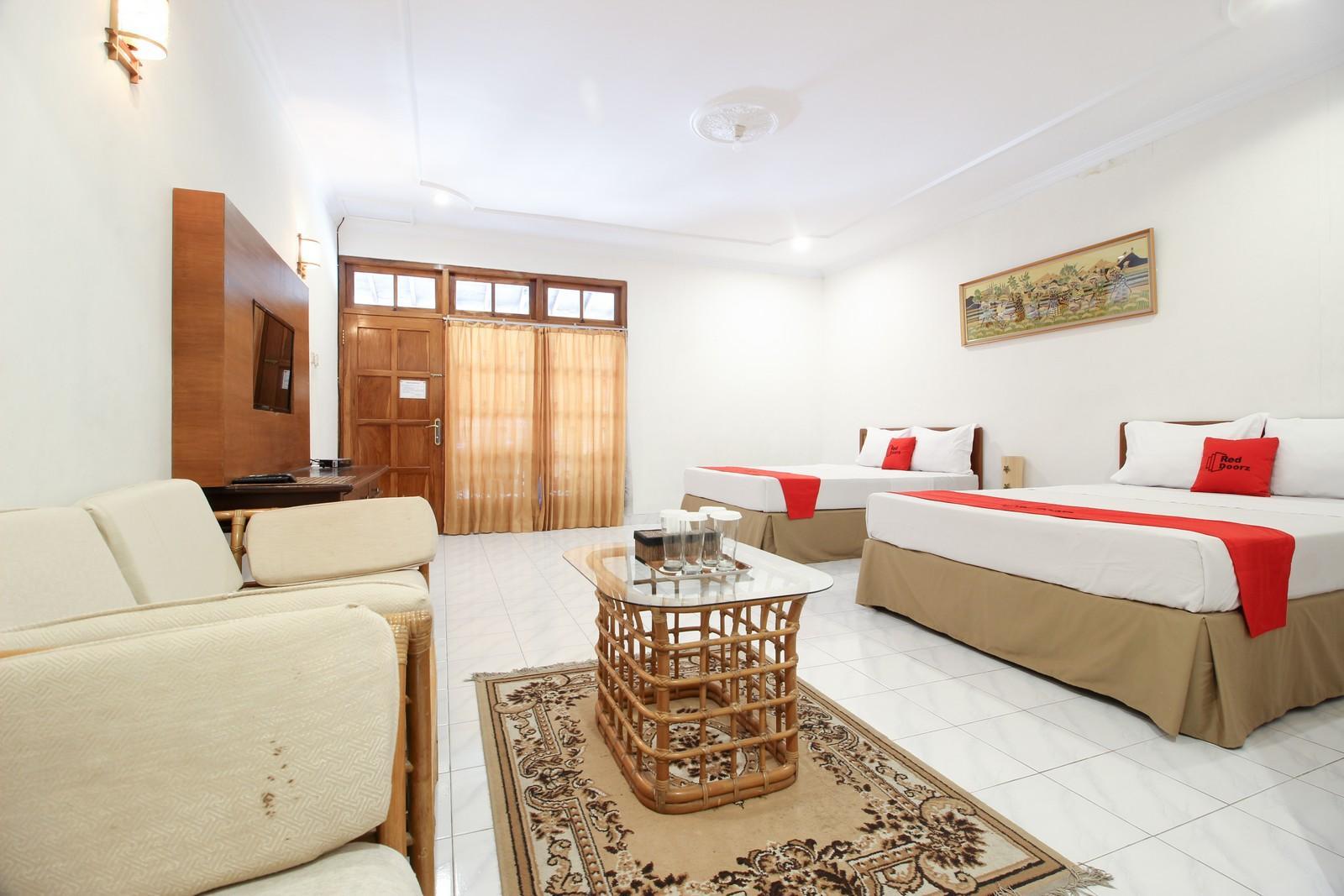 Reddoorz Plus Near Alun Alun Selatan 2 Jogyakarta Zewnętrze zdjęcie